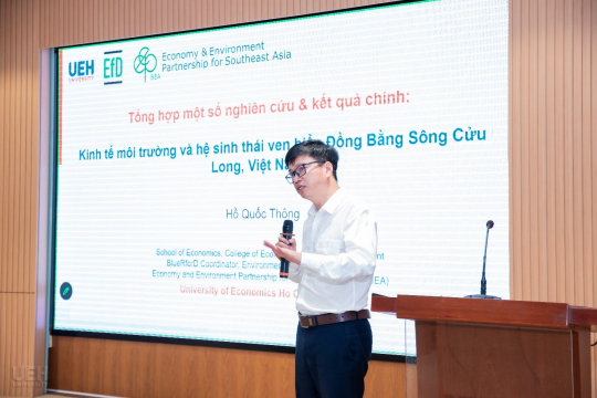 Dr. Ho Quoc Thong made a presentation about Environmental economics and coastal ecosystems in the Mekong Delta