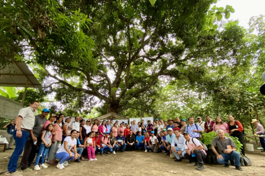 Group of producers benefiting from the EbA LAC Program. Photo: EbA LAC.