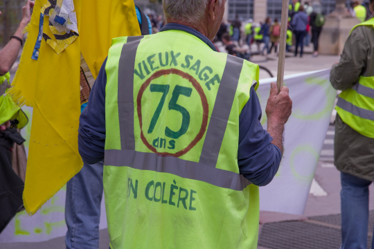 Yellow vests