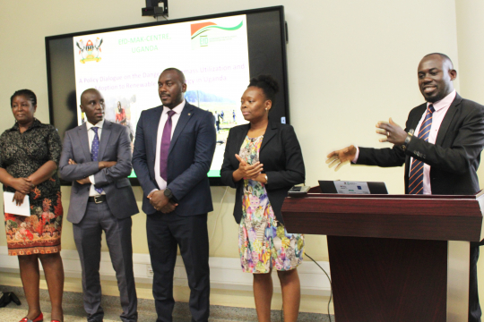 Four of the IGE Fellows 2023 introduced by Ugandas IGE Engagement Specialist Peter Babyenda (R)