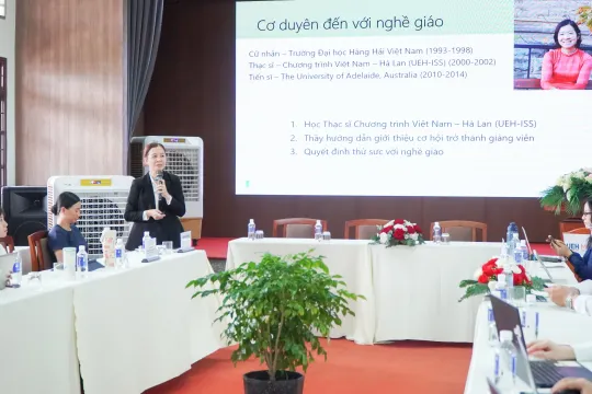 Dr. Dang Le Hoa shared her story "The journey of growth in leadership"