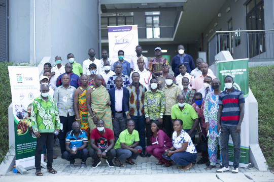 Climate workshop participants in a group photo 