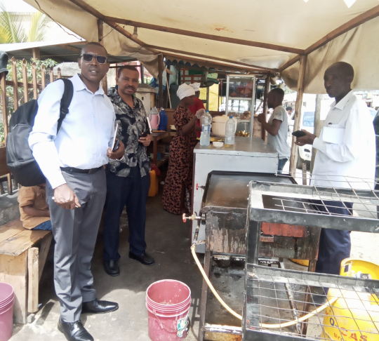 Food vendors operating in well-established areas are increasingly transitioning from charcoal cookers to gas cookers.