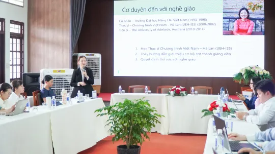 Dr. Dang Le Hoa shared her story "The journey of growth in leadership"