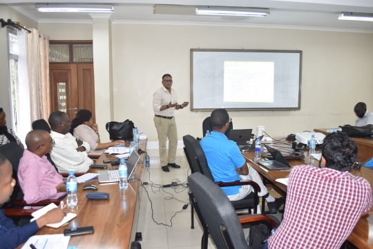 Yonas Alem conducting grant proposal writing session  