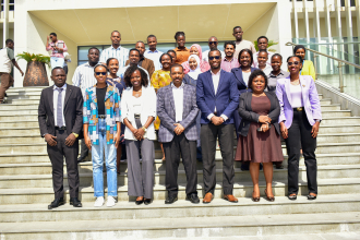 Participants of the Early Career Workshop pause for a group photo. Photo by EfD Tanzania."
