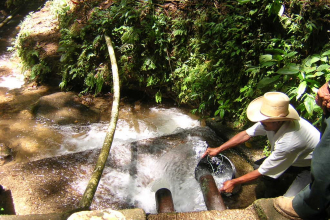  Local water management in Costa Rica. Photo: Róger Madrigal