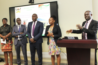 Four of the IGE Fellows 2023 introduced by Ugandas IGE Engagement Specialist Peter Babyenda (R)